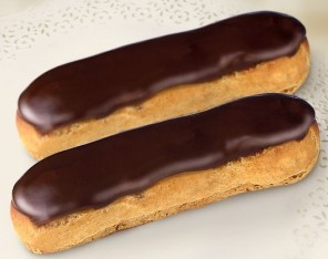 Eclair with Butter or Custard Cream