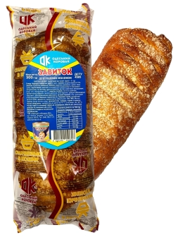 Roll with condensed milk